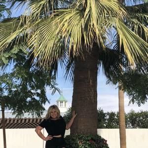 Meet your Posher, Alayna
